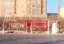 公交站臺實景圖