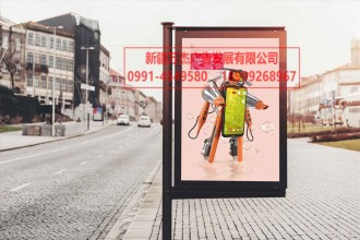 路邊燈箱 實(shí)景圖